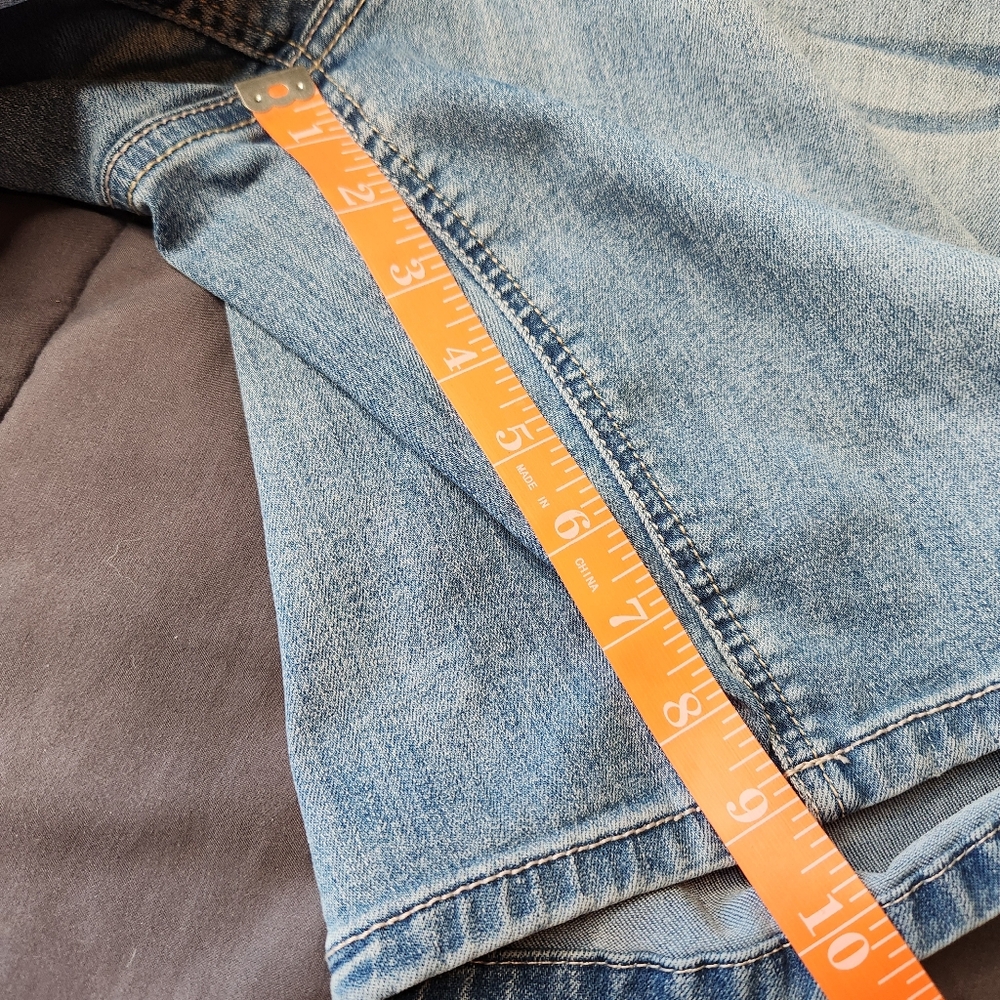 Lane Bryant Bermuda Shorts - Picture 7 of 8